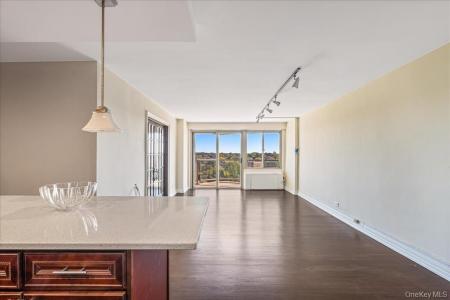 18-15 215th Street 10P, Bayside, New York 11360