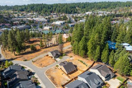 605 Cold Spring Court, Grass Valley, קליפורניה 95945, ארצות הברית של אמריקה 