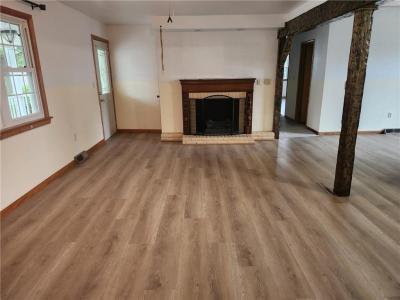 1745 Lake Trenton Drive, Trenton, Missouri 64683