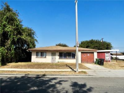 4949/4953 E San Carlos St 4950/4954/4958 E San Rafael, Compton, California 90221, USA