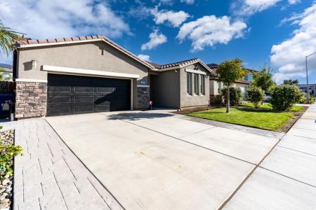 664 Amabile Drive, Los Banos, California 93635