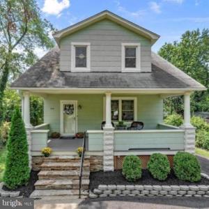 905 Woodsdale Rd, Catonsville, Maryland 21228, USA