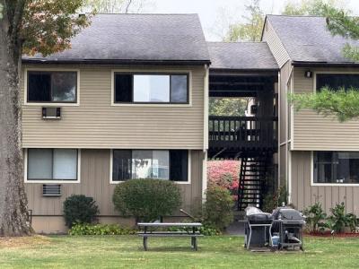 8 Patterson Village Ct, Patterson, Nueva York 12563, Estados Unidos