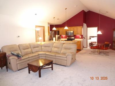 6081 Warbling Lane, Westerville, Ohio 43081, USA