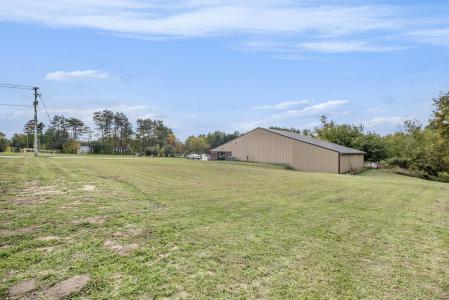 7887 Elm Avenue, Newaygo, Michigan 49337, Estados Unidos