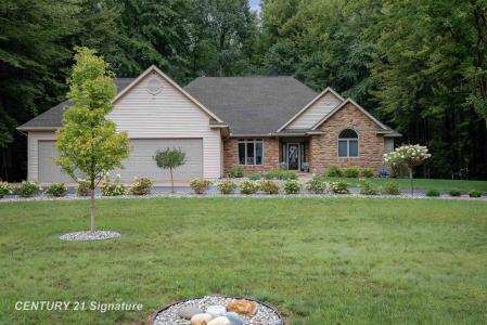 2262 N Rolling Ridge, Midland, Michigan 48642, USA