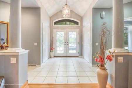 986 W Stonehedge Drive, Addison, Illinois 60101, USA