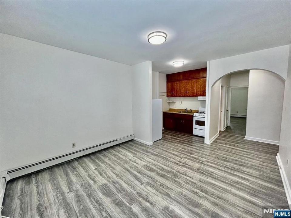 382-386 Highland , 104, Kearny, نيو جيرسي 07032, الولايات المتحدة