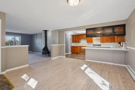 221 N Jefferson Street, Saint Croix Falls, Висконсин 54024, Соединенные Штаты