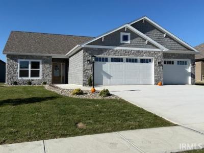 2001 Bogey Court, Auburn, 印第安纳州 46706-8800, 美国