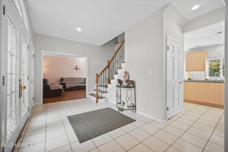 9 Violet Drive, Ocean Twp, New Jersey 07712, USA