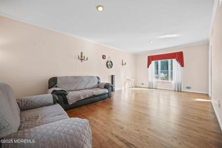 9 Violet Drive, Ocean Twp, New Jersey 07712, USA