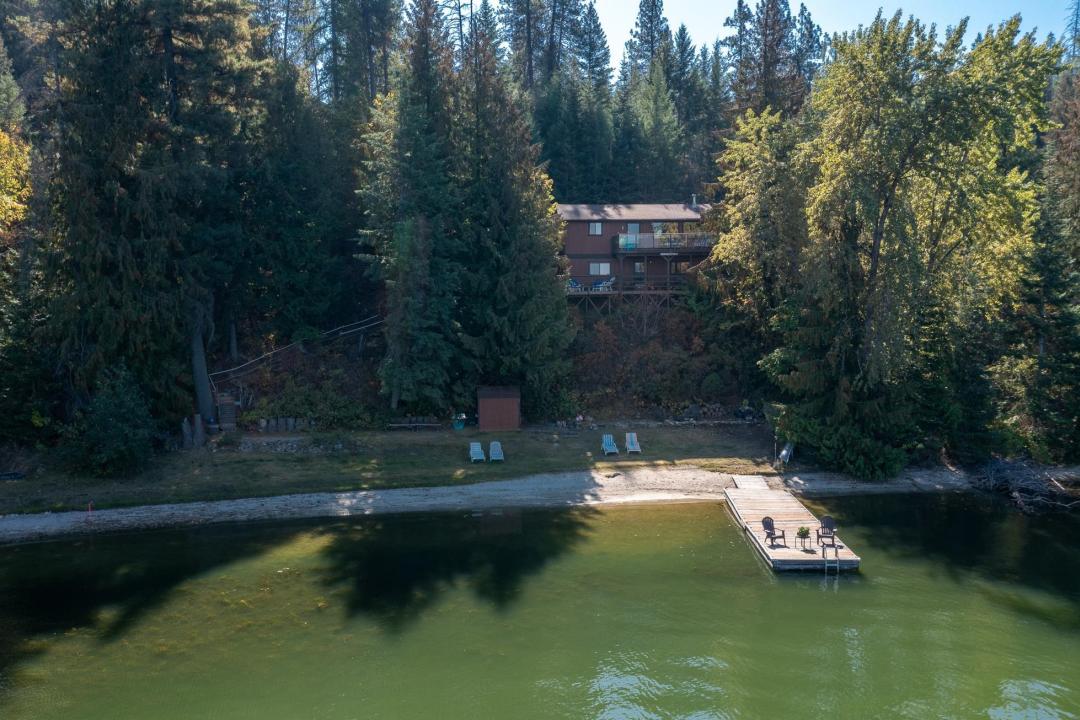 12019 N Sutton Bay Rd, Newman Lake, Washington 99025