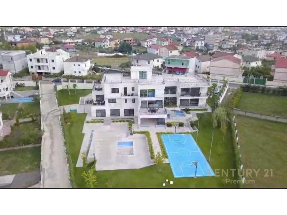 Paskuqan, Tirana, Albania