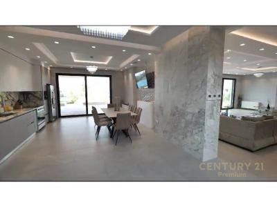 Paskuqan, Tirana, Albania