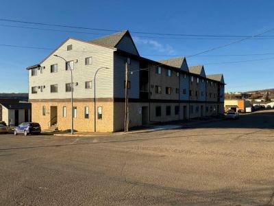 10118 100 AVENUE, Peace River, Alberta T8S 1R3, Canada