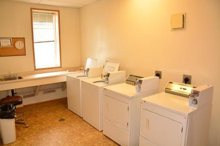 10118 100 AVENUE, Peace River, Alberta T8S 1R3, Canadá