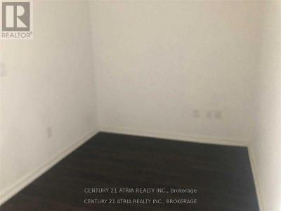 70 FOREST MANOR ROAD, Toronto (henry Farm), オンタリオ M2J 0A9, カナダ