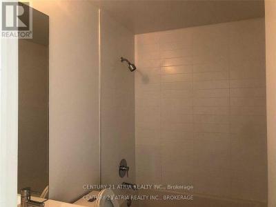 70 FOREST MANOR ROAD, Toronto (henry Farm), オンタリオ M2J 0A9, カナダ