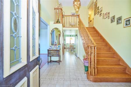 191 CAIRNS CRESCENT, Fort Erie, Ontario L2A 5M4, CANADÁ