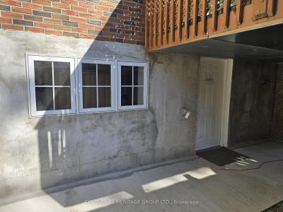 65 PARK CRESCENT, Richmond Hill, Ontario L4E 3J5, Canada