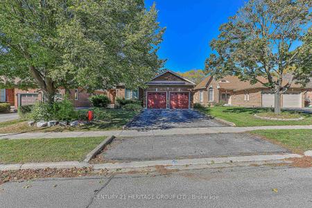 741 COLLEGE MANOR DRIVE, Newmarket, Ontario L3Y 8G5, Kanada