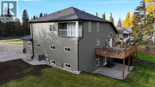 7 BENCH CREEK ESTATE, Edson, Alberta T7E 0B3, Canada