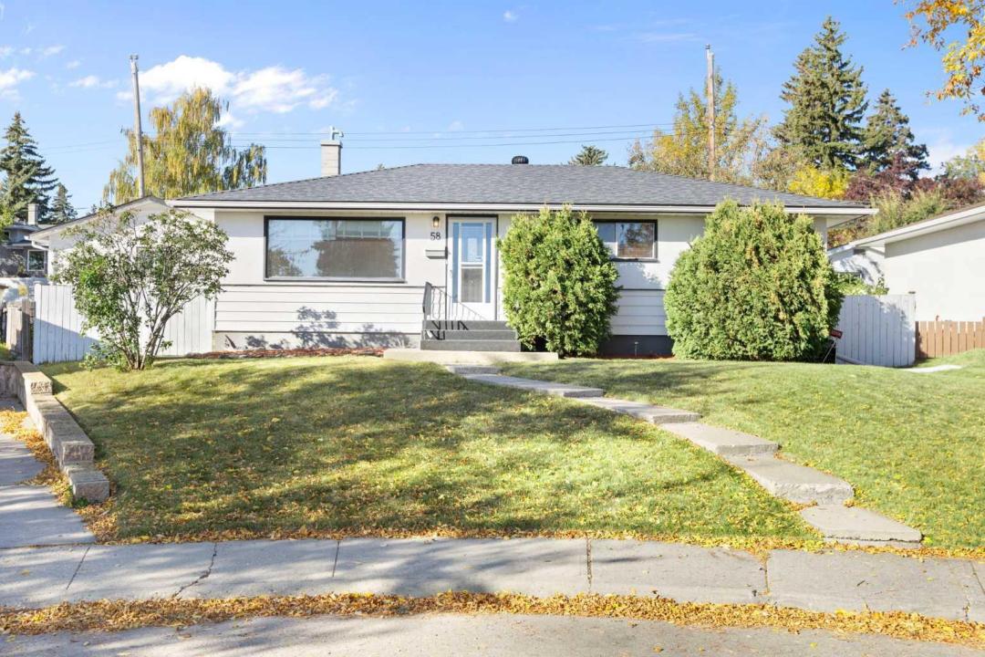58 KINGSLAND PLACE SW, Calgary, Alberta T2V 2J9, Canada