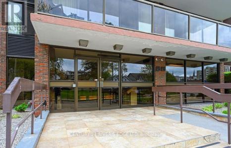 55 WATER STREET EAST, Brockville, Ontario K6V 1A3, Kanada