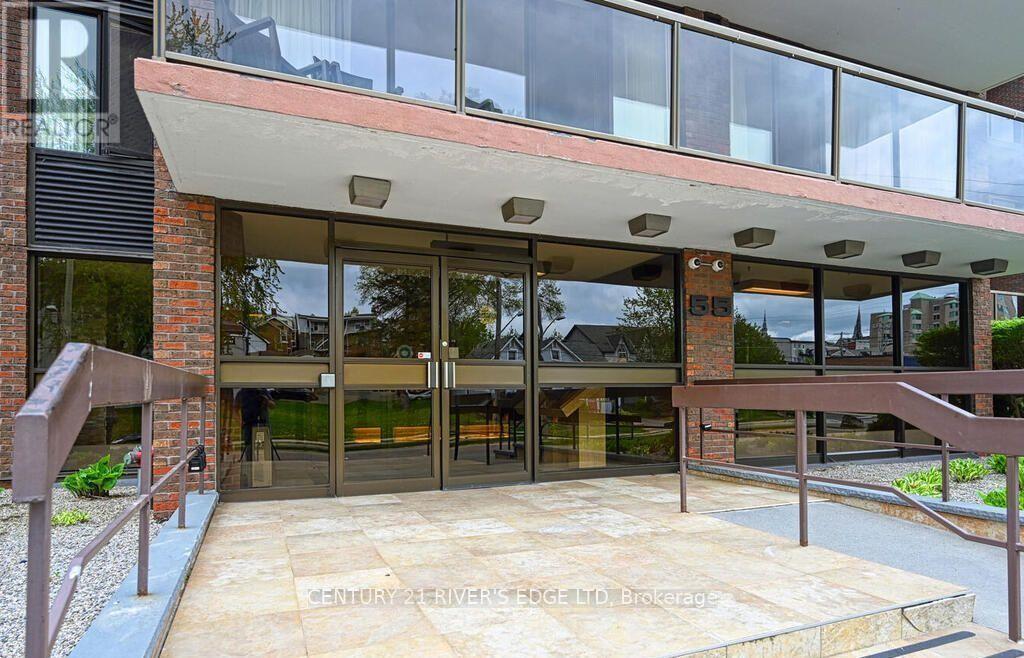 55 WATER STREET EAST, Brockville, Ontario K6V 1A3, Canada