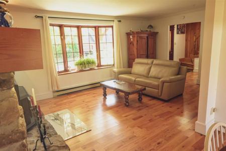 870 Rue Drouin, Laval (Sainte-Dorothée), Quebec H7X 2X4, Canada