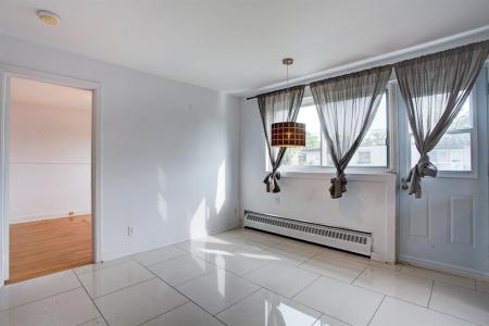 12087 Rue Marsan, Montréal (Ahuntsic-Cartierville), Quebec H4J 1S9, Canada