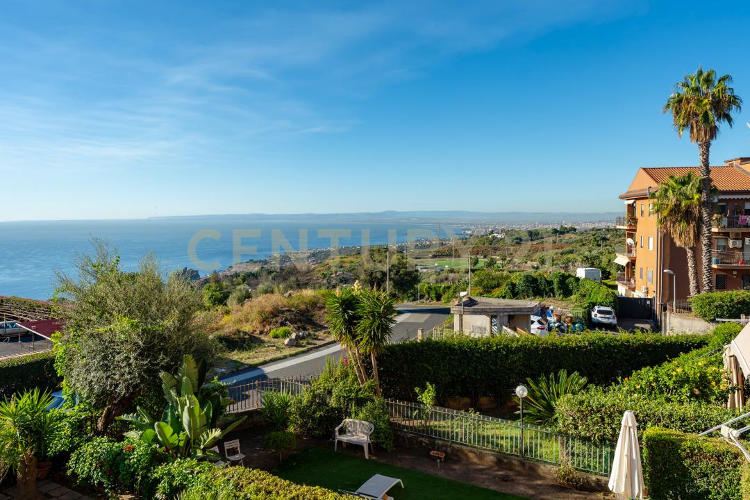 Via dei Ciclopi, Aci Catena, Sicilia 95022, Italy