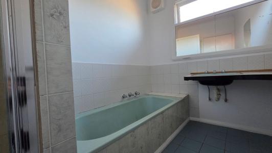 37 Ambrie Crescent, Noble Park, VIC 3174, Australia