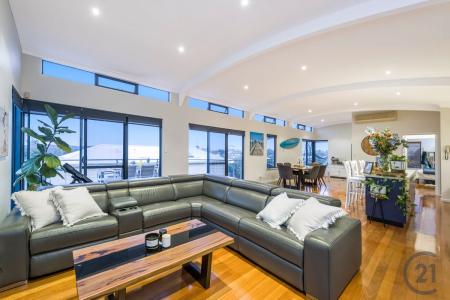 28 Bayview Crescent, Dawesville, WA 6211, Australia