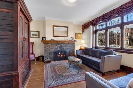 2054-2056  Av. Marlowe, Montréal (Côte-des-Neiges/Notre-Dame-de-Grâce), Quebec H4A 3L4, Canada