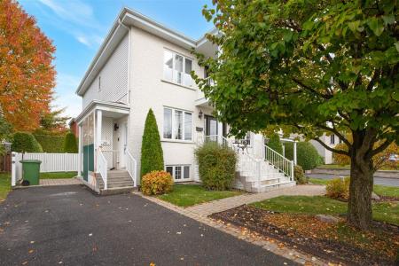 2230-2240  Av. Laperle, Saint-Hyacinthe, 퀘벡주 J2S 4A2, 캐나다