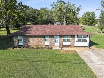 1911 N Maple Street, Sallisaw, Oklahoma 74955, États-Unis