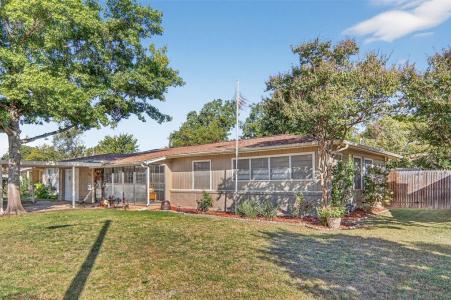 5213 Mallory Drive, Haltom City, Texas 76117, Stati Uniti