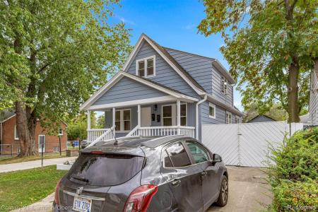 8086 Chalmers Avenue, Warren, 미시건 48089, 미국