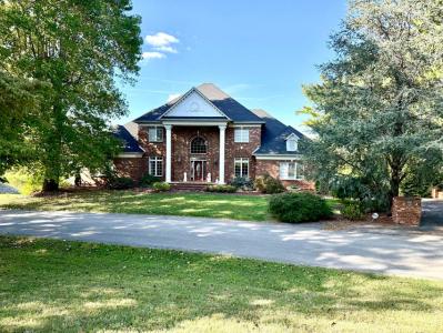 14 Windy Hills Drive, Somerset, Kentucky 42501, USA