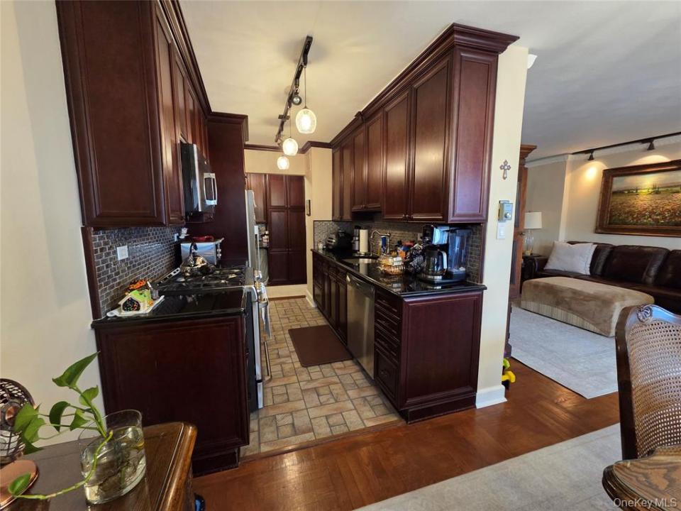 18-05 215th Street 15G, Bayside, New York 11360