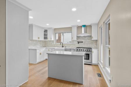 19760 Scenic Harbour Drive, Northville Township, Michigan 48167, Stati Uniti