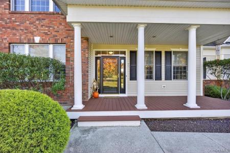 15 Champlain Drive, Hopewell Junction, New York 12533