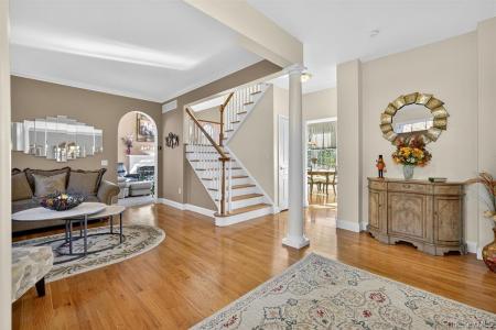 15 Champlain Drive, Hopewell Junction, New York 12533