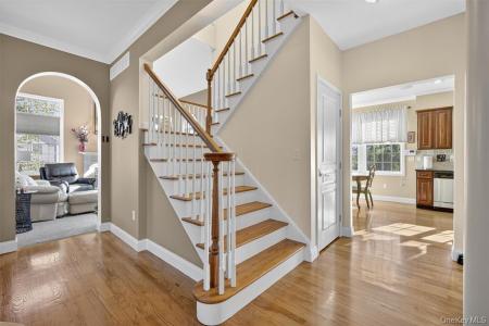 15 Champlain Drive, Hopewell Junction, New York 12533