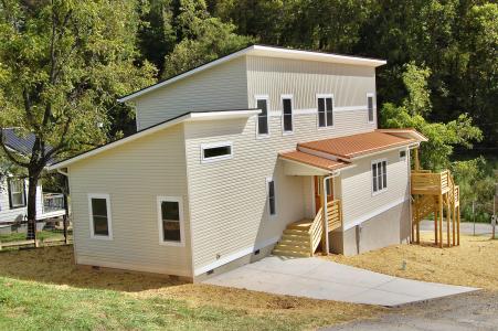 21 Ponder St., Mars Hill, North Carolina 28754