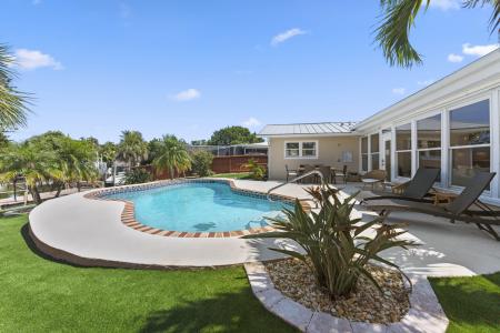 931 Fourth Street, Cocoa Beach, 佛罗里达州 32931, 美国