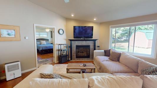 10869 W Higgins Lake Drive, Roscommon, Michigan 48653