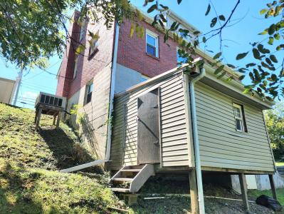 513 E Main Street, Burgin, 肯塔基州 40330, 美国